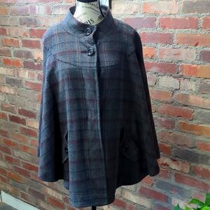 Grey plaid cape.